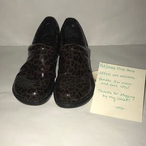 BOC Cloggs - leopard print